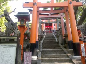 伏見稲荷大社