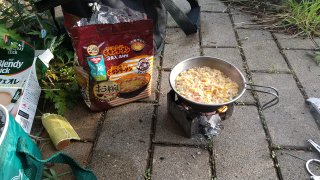 海上自衛隊舞鶴教育隊近くの東屋