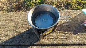 大須賀津農村公園　シェラカップでコーヒーを