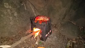 幕営地　ファイヤー