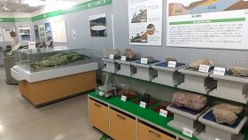 亀の瀬地すべり資料室