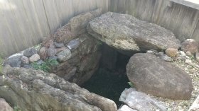 真田の抜け穴とされている古墳