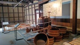 伊丹ミュージアム　旧岡田家住宅と酒蔵の建物