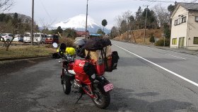 御殿場　足柄で富士山を望む