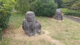 飛鳥資料館　石像レプリカ