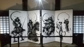 作　茂本ヒデキチ